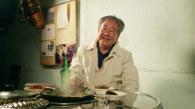 '한국인의 밥상'에 진행자로 출연한 배우 최불암의 모습. KBS 제공