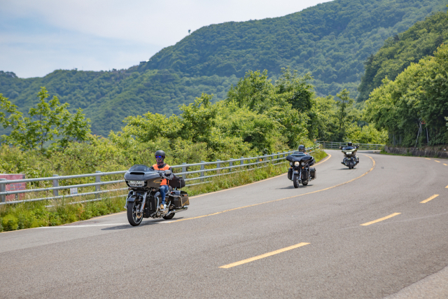 국내외 바이크 투어 모습. 할리데이비슨 부산점·모터라드부산·오토바이타고 세계여행 제공