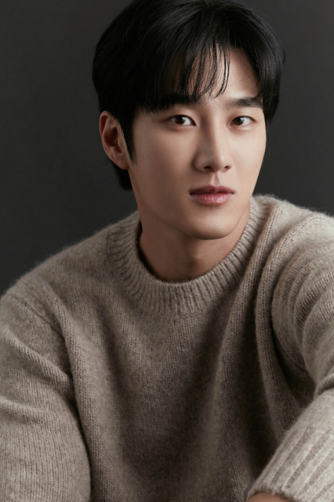 안보현은 차기작인 드라마 ‘군검사 도베르만’에서 군 검사로 변신할 예정이다. FN엔터테인먼트 제공