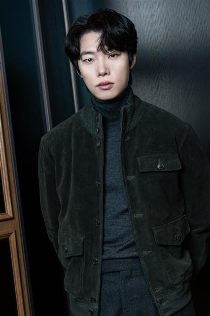 배우 류준열이 23일 개봉한 영화 ‘올빼미’로 관객을 만나고 있다. NEW