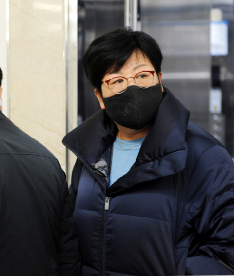 “자식 나눈 사이?” 막말… 김미나 창원시의원 송치