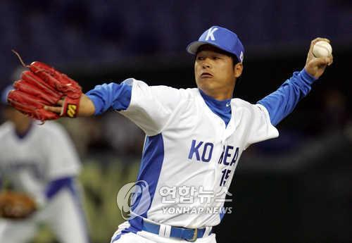 2006년 월드베이스볼클랙(WBC)에 한국 대표로 출전해 피칭하는 구대성. 연합뉴스
