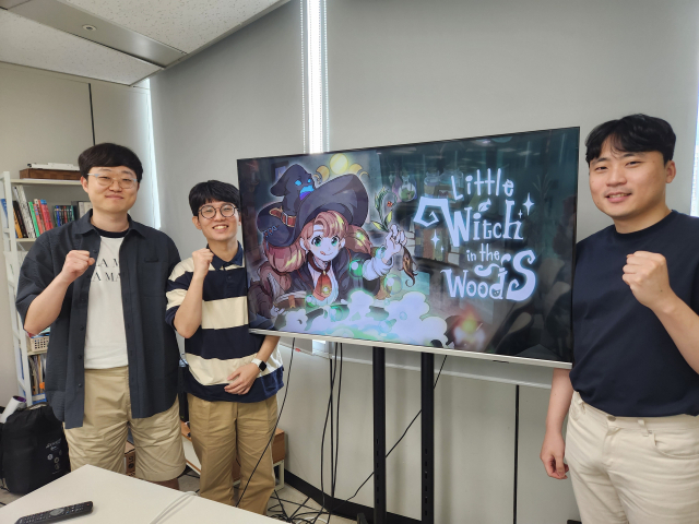 부산 해운대구 우동 부산글로벌게임센터 내 써니사이드업 본사에서 조경래 이사, 정가람 이사, 박은현 대표(왼쪽부터)가 ‘숲속의 작은 마녀’ 개발 과정을 설명했다.