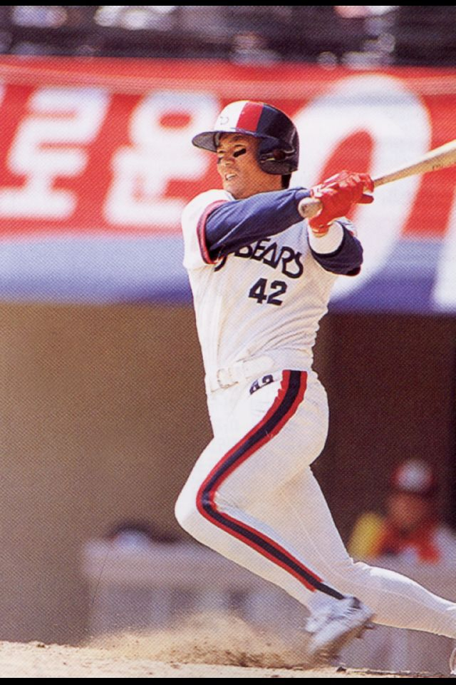 롯데 자이언츠는 2024시즌 1군 수비코치로 코치 경력만 20년이 넘는 김민호 전 LG 트윈스 2군 작전코치를 영입한 것으로 확인됐다. 부산일보DB