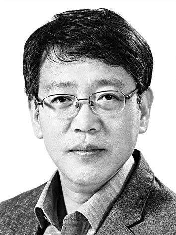 [곽명섭 칼럼] 돌아오지 않는 민심