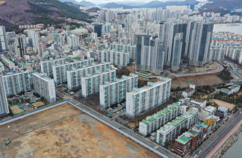 '영끌' '빚투' 급증에 가계 빚 1953조… 또 최대치 경신