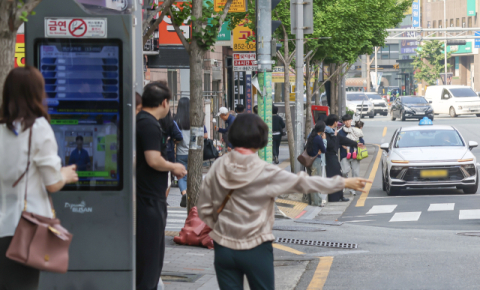 부산 시내버스 노사, 내년 임금 10% 인상 합의 (종합)