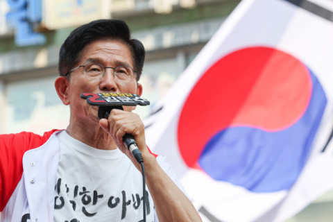 김문수, '리박스쿨 연관' 민주 공세에 