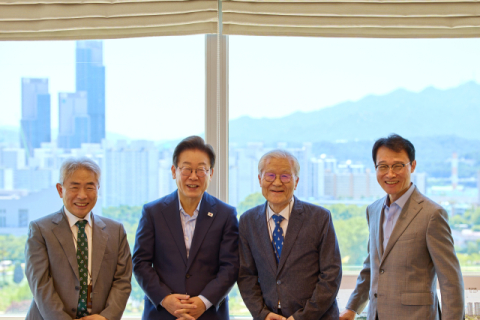 정규재 