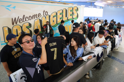 손흥민 LAFC 이적 확정… 도착 직후 홈 경기 직관