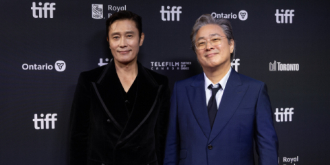 박찬욱 감독 '어쩔수가없다' 토론토영화제 ‘국제 관객상’ 수상