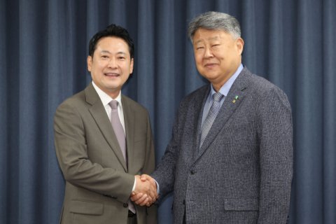 기독교 ‘우군’ 찾은 장동혁…교계 “국민의힘, 비상계엄 강 건너야”