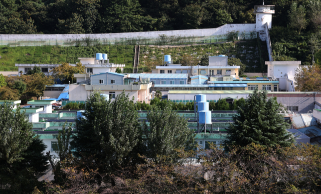 지난 7일 20대 재소자 사망 사건이 발생한 부산 사상구 주례동 부산구치소.정종회 기자 jjh@