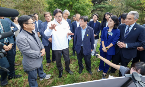 [사설] 금정산국립공원 가시화, 도심형 생태 자산으로 만들어야