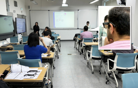 부산대, 국내 대학 첫 ‘AI 통번역 안경’ 시범 도입