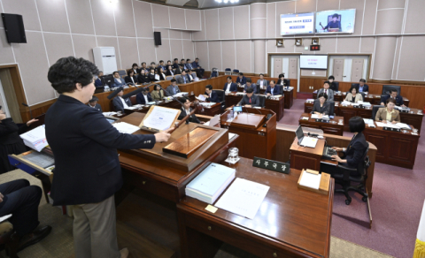 반 년 끈 거제시 민생회복지원금 논쟁 7일 ‘마침표’ 찍나