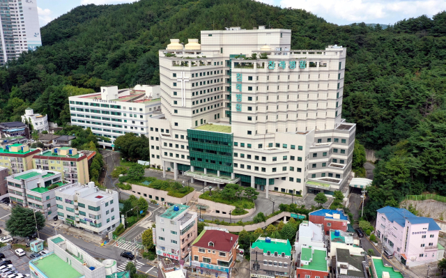 부산시가 보험자병원 등 공공병원화를 추진하고 있는 금정구 침례병원. 부산일보DB
