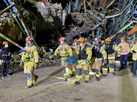 [속보] 울산화력발전소 매몰자 1명 추가 발견…사망 6명으로 늘어