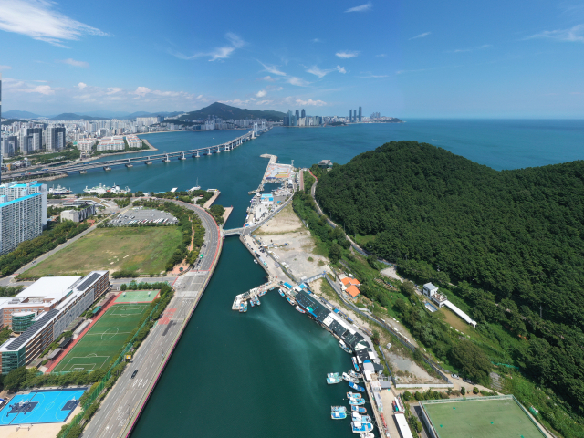 아이에스동서가 부산 남구 용호동 이기대에 아파트 건설을 추진 중인 부지. 부산일보DB