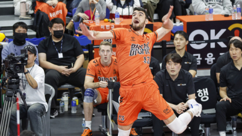 부산 OK읏맨, 삼성화재 꺾고 중위권 도약 노린다