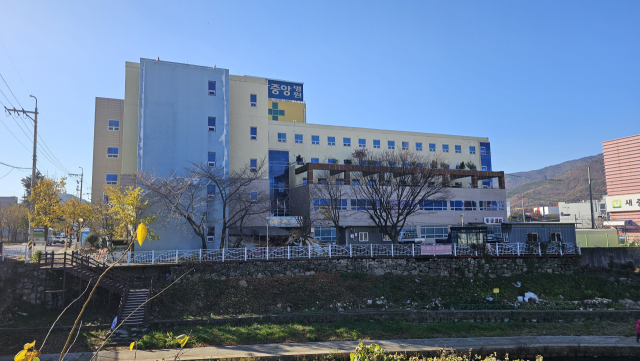 내년 3월 양산성모병원으로 정식 개원 구 웅상중앙병원 전경. 김태권 기자