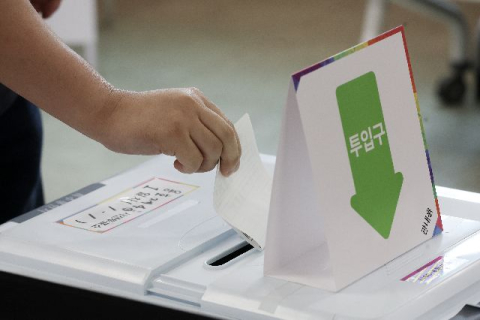 “민생이 먼저다”  한 치 앞 안 보이는 ‘시계 제로 PK’