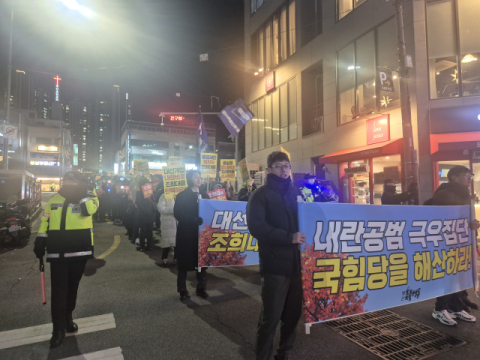 “내란 세력 단죄하라”…영하 날씨 속 다시 서면 모인 시민들