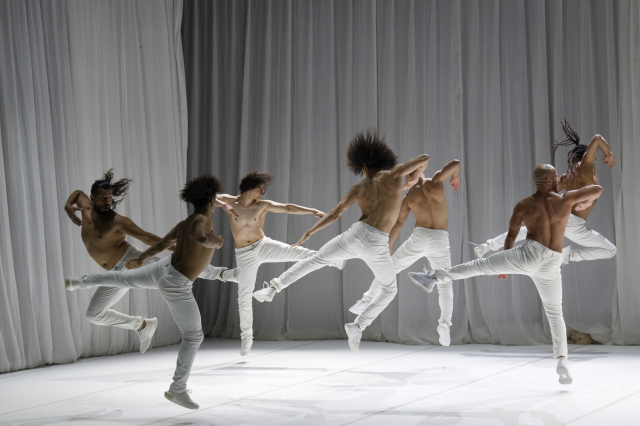 '노 매터'(No Matter) 3부작 중 'Boys Don’t Cry' 공연 모습. 팔레 드 페스티벌(칸) 제공