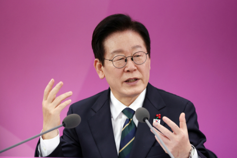 “북극항로, 투자 개념으로 대응해야” [해수부 부산 시대]