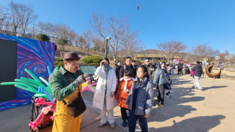 김해에서 만나는 ‘마법 같은 크리스마스’