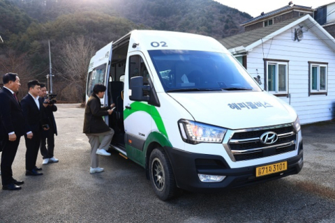 농촌 해피콜버스 탑승, 송미령 장관 “내년엔 AI기술로 최적 노선 제공할 것”