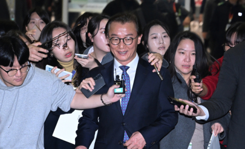 경찰, '통일교 게이트' 전재수 추가 조사 검토