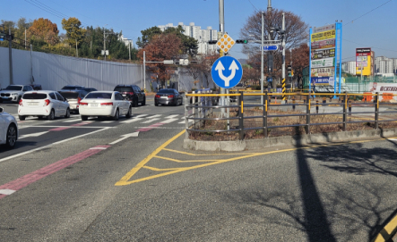 ‘공사장 속 학교’ 김해 신문초-학부모 갈등 재확산