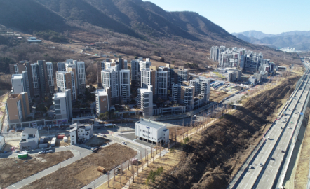 17개월 지연된 사송신도시 2단계 준공… 입주민 불만 폭발