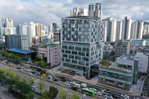 청년 위한 주택이라더니… 월 주차비만 12만 원