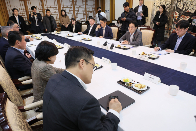 김정관 산업통상부 장관이 9일 서울 종로구 정부서울청사에서 열린 주한미국상공회의소(암참) 초청 간담회에서 발언하고 있다. 연합뉴스