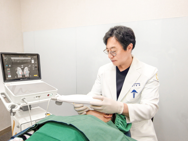 고운세상김양제장봉석피부과의원 장봉석 원장은 “겨울철 피부 관리에서 무엇보다 중요한 것은 피부가 건강한 상태를 유지할 수 있는 환경을 만들어주는 것”이라고 재차 강조했다. 고운세상김양제장봉석피부과의원 제공