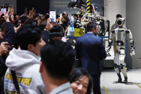 [논설위원의 뉴스 요리] 인공지능의 시대, 한국형 AI 인재란?