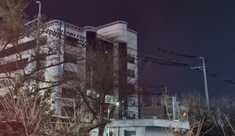 올해도 김해 도심 습격한 ‘까만 불청객’