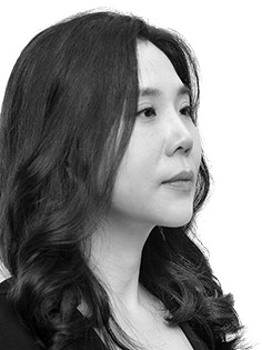 [김정화의 크로노토프] 해양수도 부산, '축적'의 시간으로