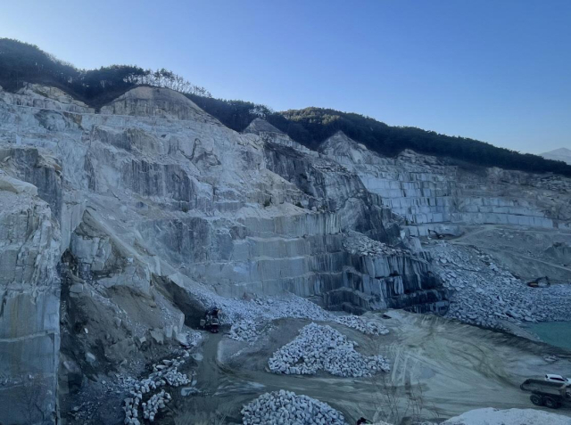 경남 거창군 화강석 채석장 모습. 거창군 제공