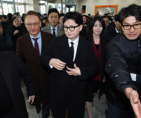 '한동훈 제명' 여진 계속…친한계, 일제히 지도부 때리기