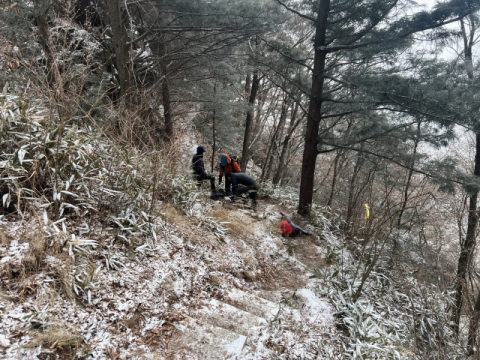 지리산 등산 중 심정지…레인저가 CPR로 살렸다