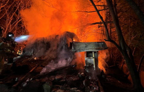거제 동부면 단독주택 화재…인명피해 없어