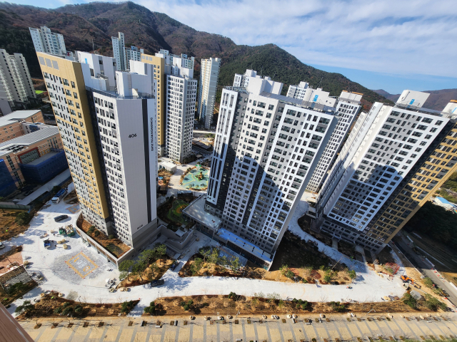 동원개발 컨소시엄이 비KS 자재를 임의로 썼다가 벌점 처분을 받은 부산 기장군 일광 통합공공임대주택 현장. 부산도시공사 제공