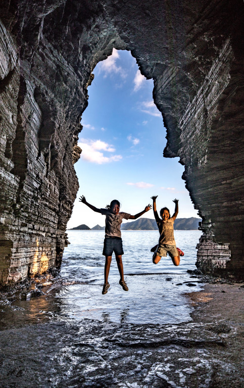 고성군 상족암군립공원 해식동굴. 고성군 제공