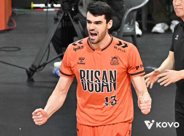 공격력이 뛰어난 OK저축은행의 디미트로프. 한국배구연맹 제공