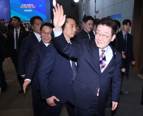 이 대통령 PK 민심 공략…하정우 수석 향해 “하GPT 경남 출신”