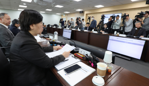 의대 증원 규모 다음주 결론…“2037년 4262~4800명 부족”