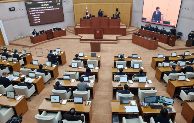 9일 대전광역시의회에서 대전·충남 행정통합 관련 긴급 임시회가 열리고 있다. 연합뉴스